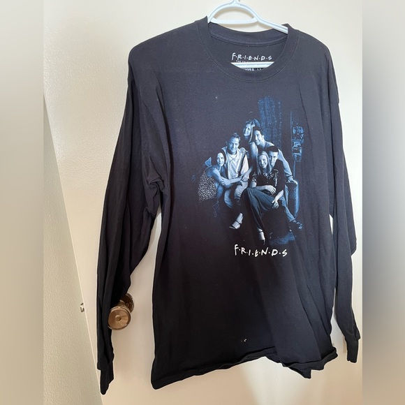FRIENDS Graphic Long-Sleeve - Picture 2 of 3